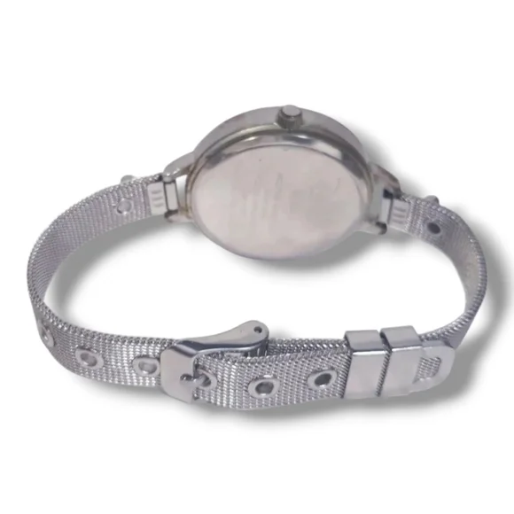 Accutime Disney Micky Mouse Watch - Picture 8 of 11